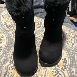 G by Guess fuzzy boots